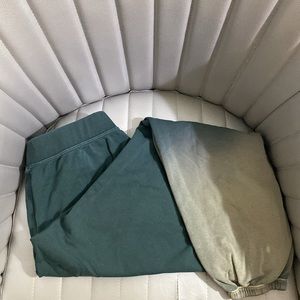 Hombre green sweatpants